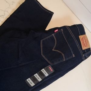 Levies Women jeans